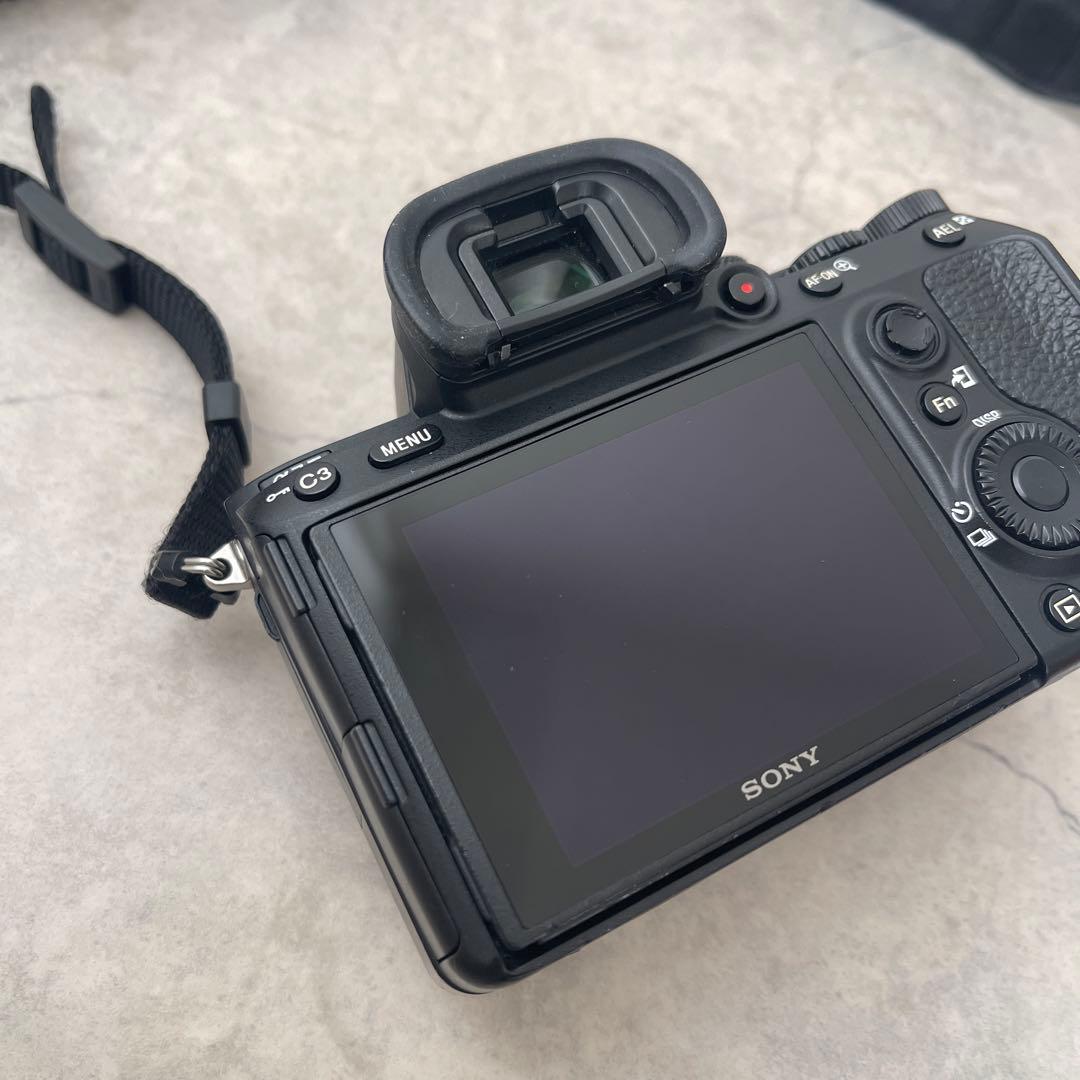 SONY α7III ボディ ILCE-7M3 箱付属品付き 元箱・取扱説明書付