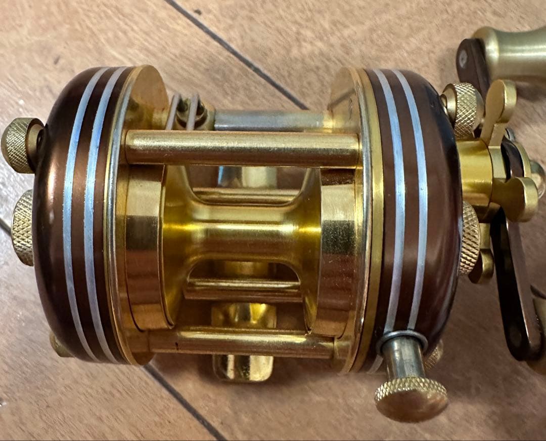 中古美品　フロッグプロダクツ トイマシーン01 メタリックブラウンxゴールド