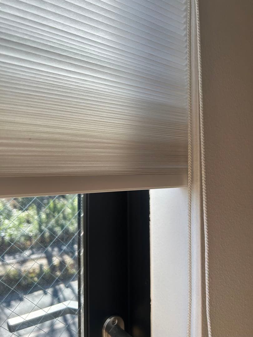 ハニカムブラインド　断熱効果高い