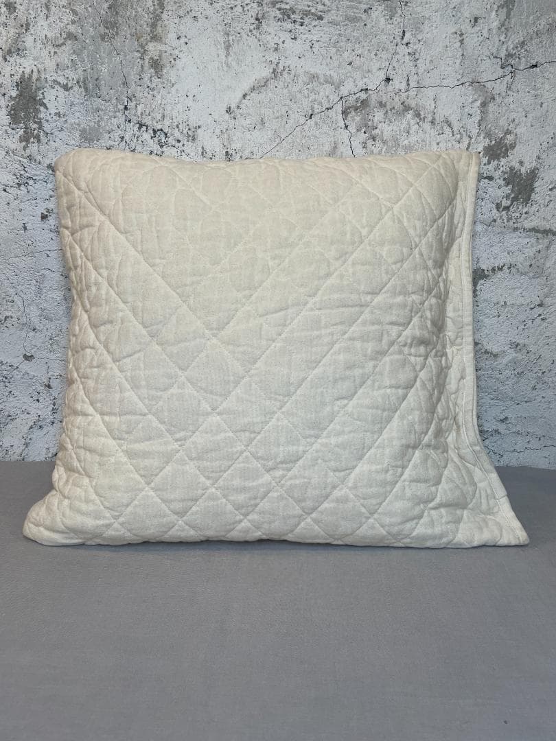 RHC x Utility Canvas 　キルティング クッション⚫︎ホワイト