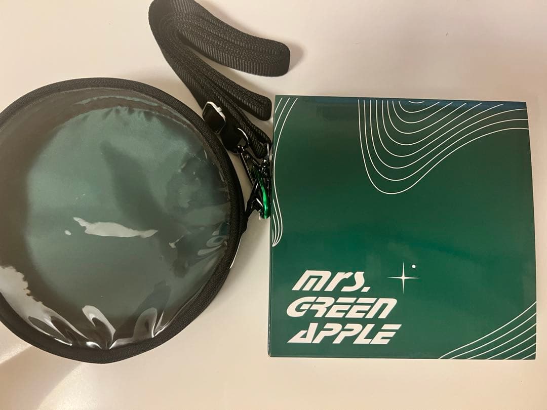 Mrs.GREEN APPLE ポータブルCDプレーヤー