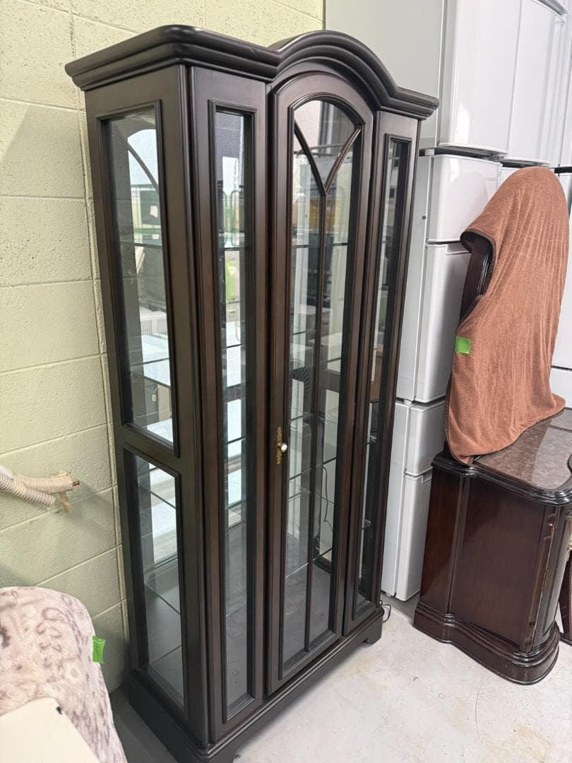 Karimoku ダークブラウン ガラスキャビネット 248