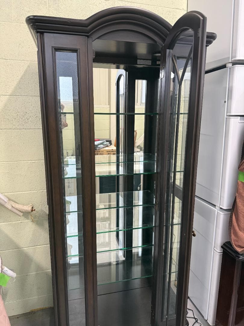 Karimoku ダークブラウン ガラスキャビネット 248