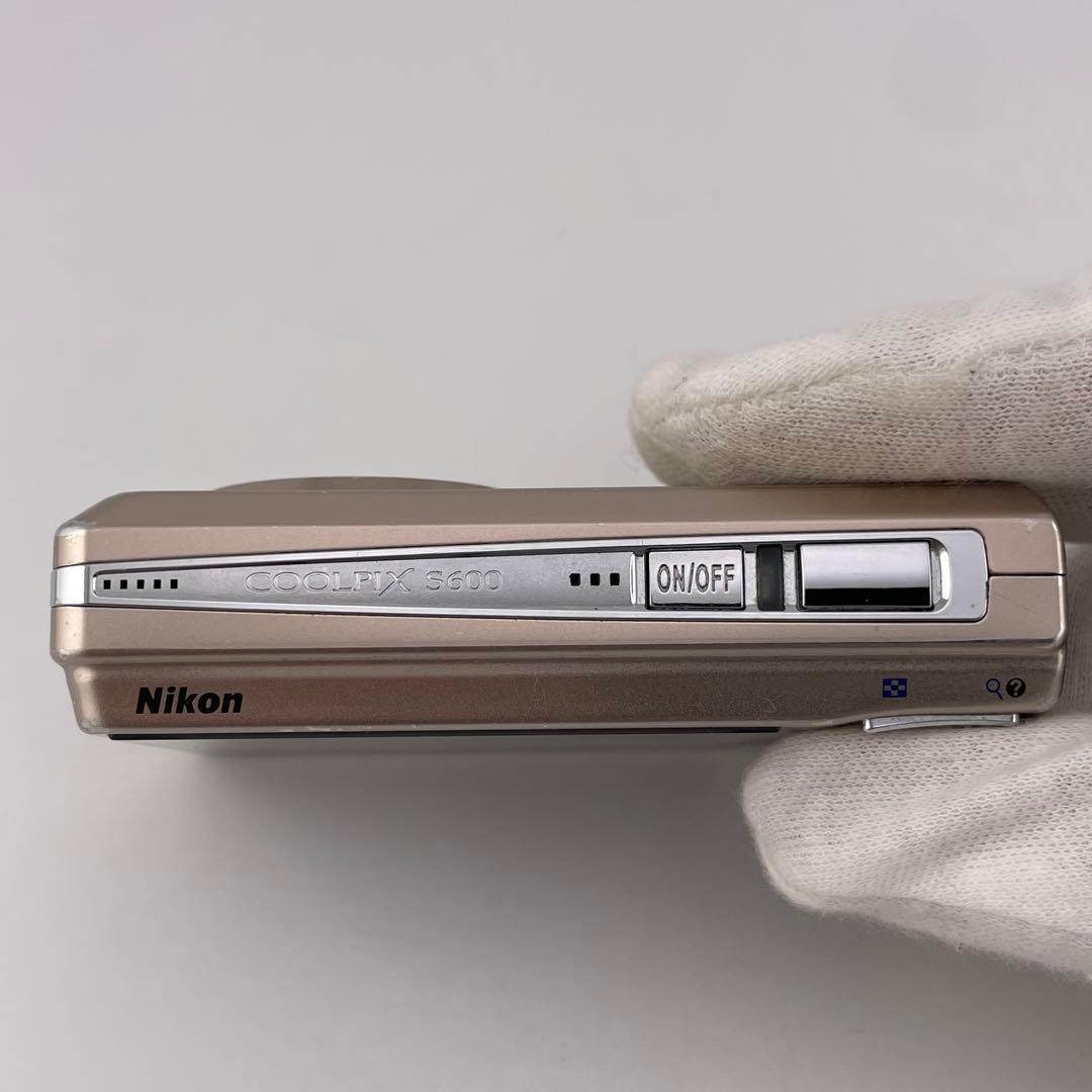 実写美⭕️美品【動作確認済み】Nikon COOLPIX S600 デジカメ