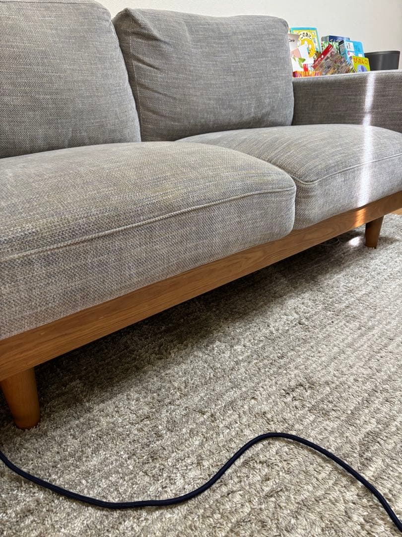 関家具　シュリンプ2人掛けソファ