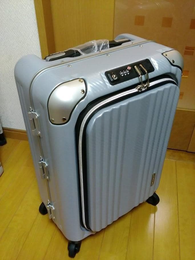 ☆新品☆未使用品☆　レジェンドウォーカー・スーツケース（6209-50）シルバー