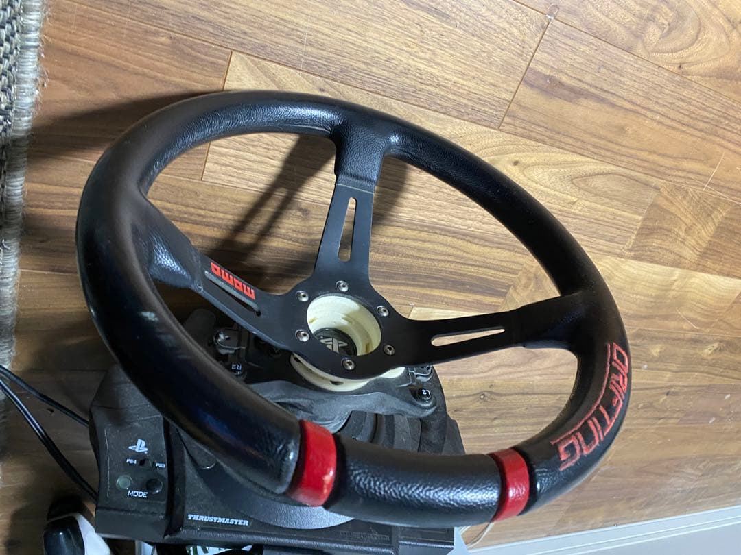 MOMO DRIFTING ステアリング 本体 33φ