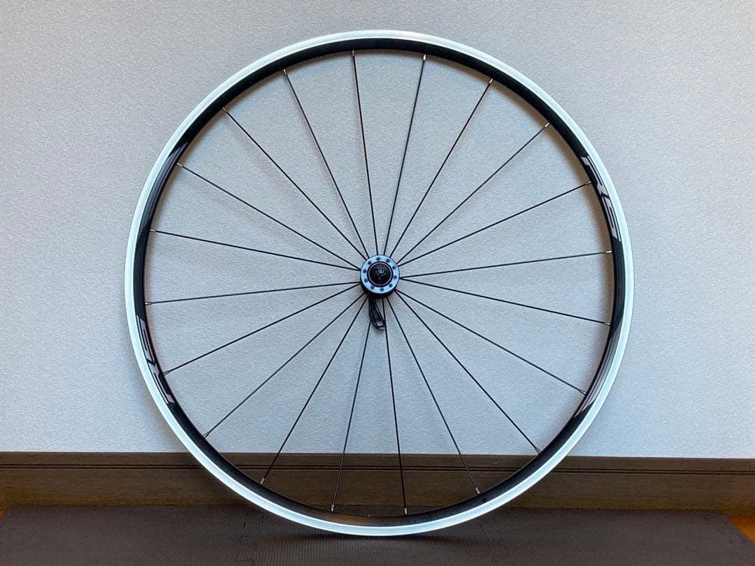 WH-RS010　クリンチャーホイール前後セット　中古品