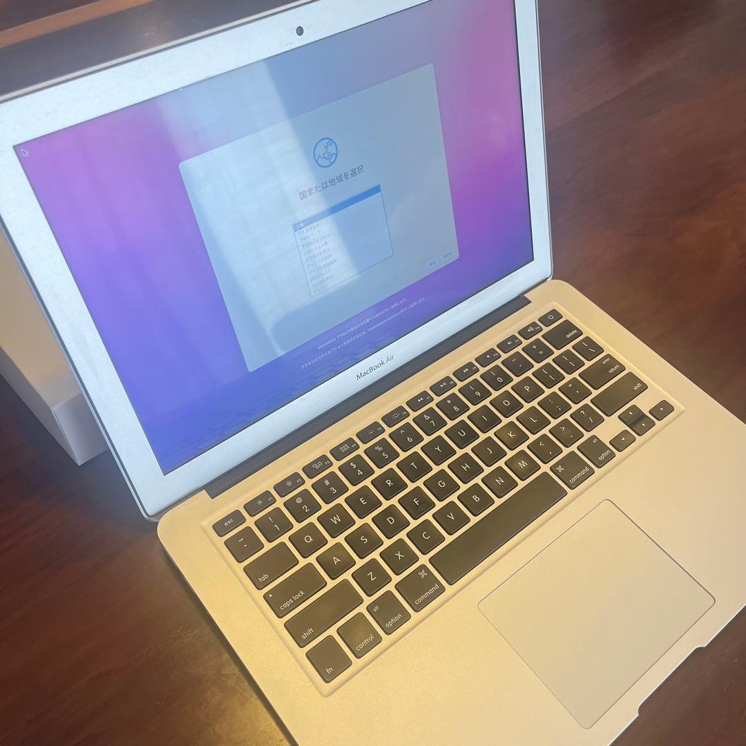 MacBook Air 13インチ core i7 /8GB /256GB