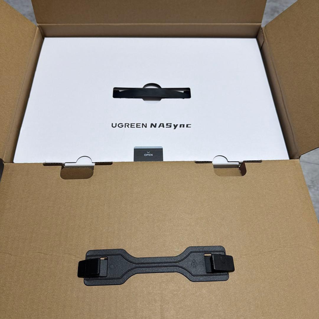 【未開封】UGREEN NAS DXP4800 (4-bay)