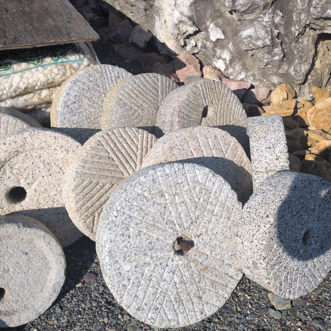 石臼　18石セット　庭石　鑑賞石　石 石材　庭　坪庭　ガーデニング