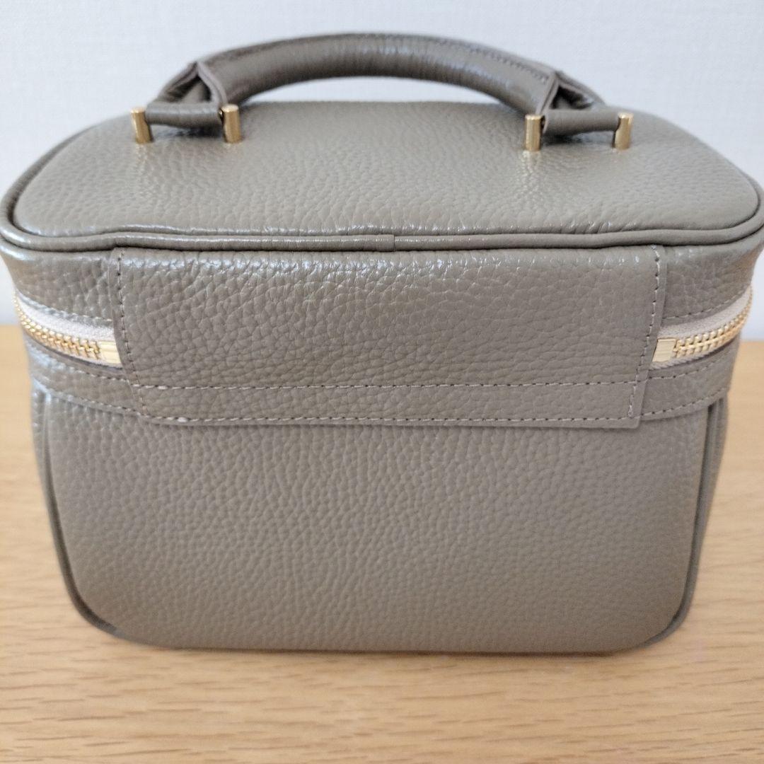 ch!iii　チーバッグ　バニティ　シュリンクレザー　トープ