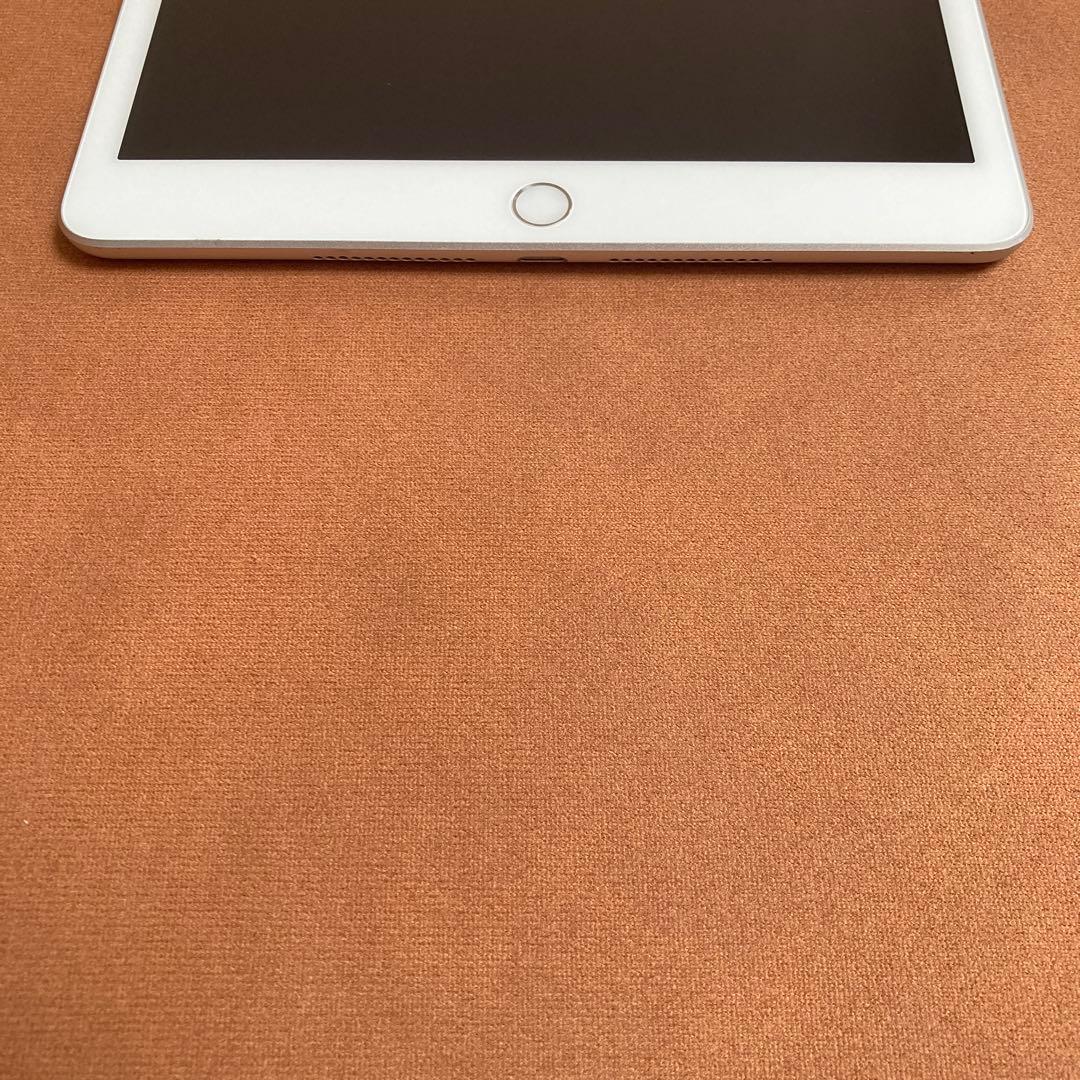 328【早い者勝ち】電池最良好☆iPad7 第7世代 32GB WIFIモデル☆