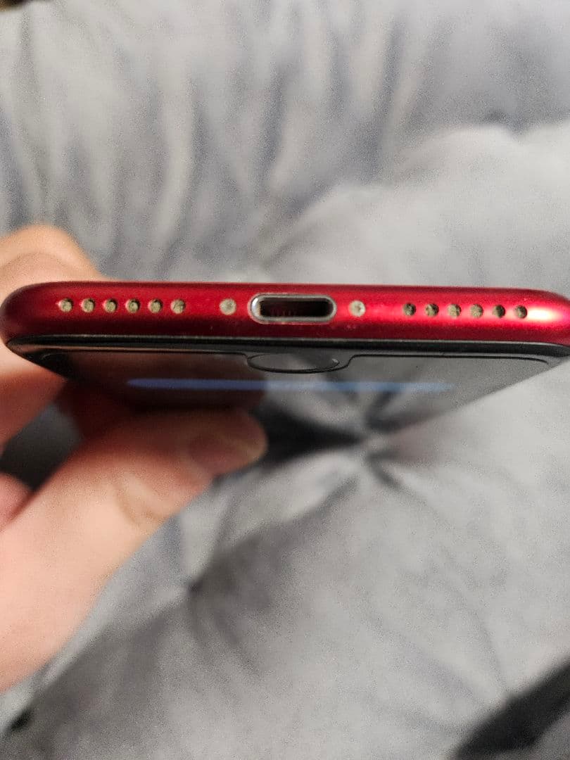 iPhone SE2 第2世代　赤