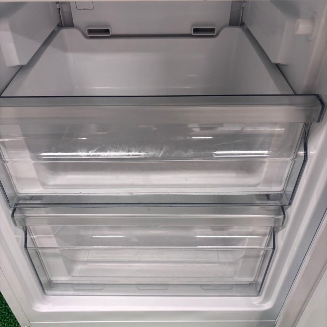 622 ハイアール　大きめサイズ　冷蔵庫　大容量　173L 100L強　小型