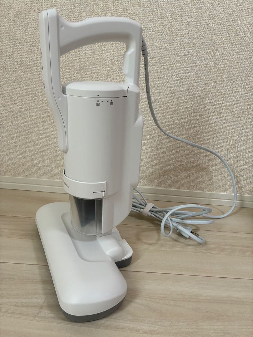 アイリスオーヤマ 布団クリーナー FCA-B2H-W