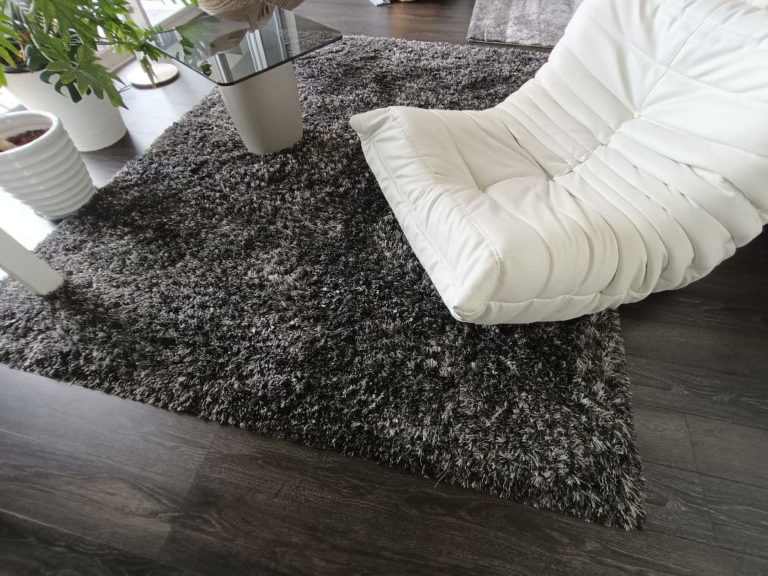 プレーベル　重厚なシャギーラグ 　約250cm x 200cm