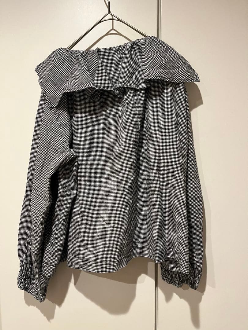 ネストローブ　upcyclelino 高崎店限定ラッフルカラーブラウス