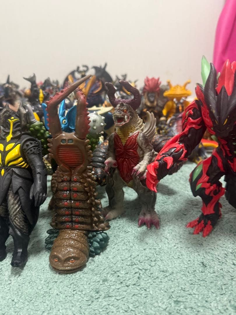 d*2様 ウルトラ怪獣　その他　ソフビ　93体まとめ売り　送料込み　一部レトロあ