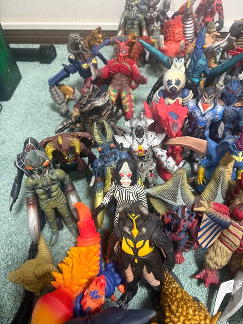 d*2様 ウルトラ怪獣　その他　ソフビ　93体まとめ売り　送料込み　一部レトロあ