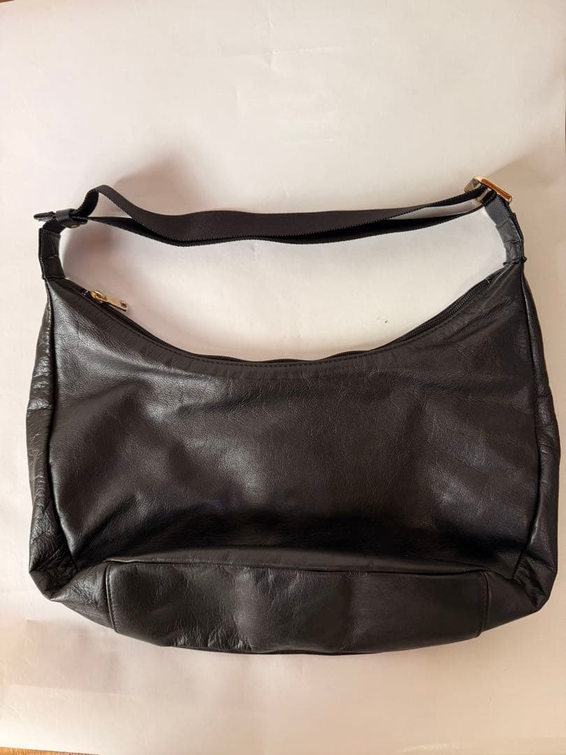 russet ソフトレザーラウンドビッグショルダーバッグ