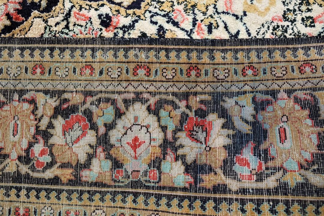 Vintage ペルシャ クム産シルクの手織り絨毯 size:200x132cm