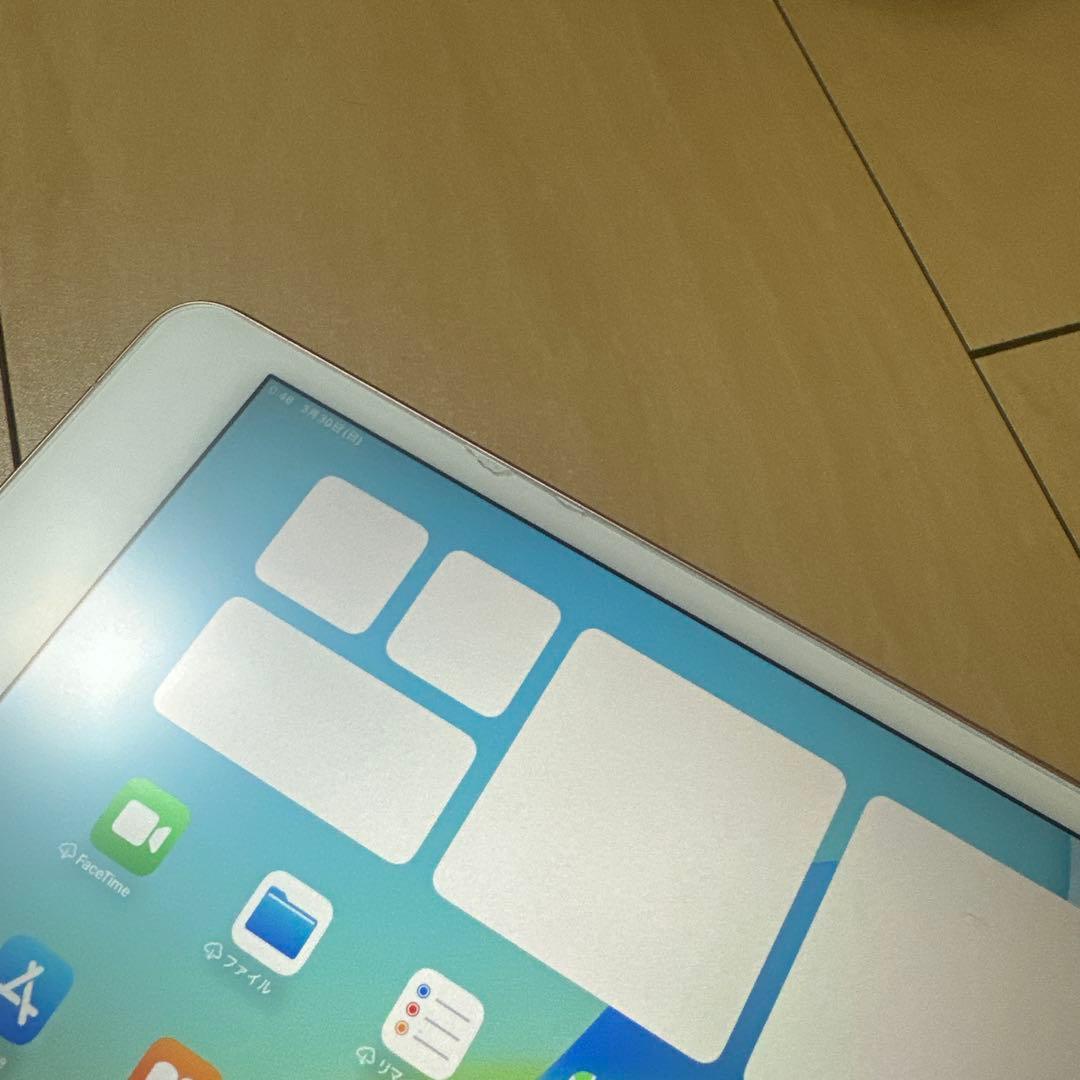 iPad mini 第5世代 64GB セルラーモデル MUX72J/A