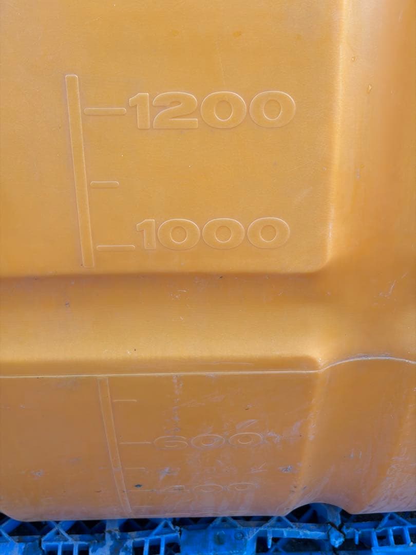 スイコーオレンジ色 貯水タンク 1200L