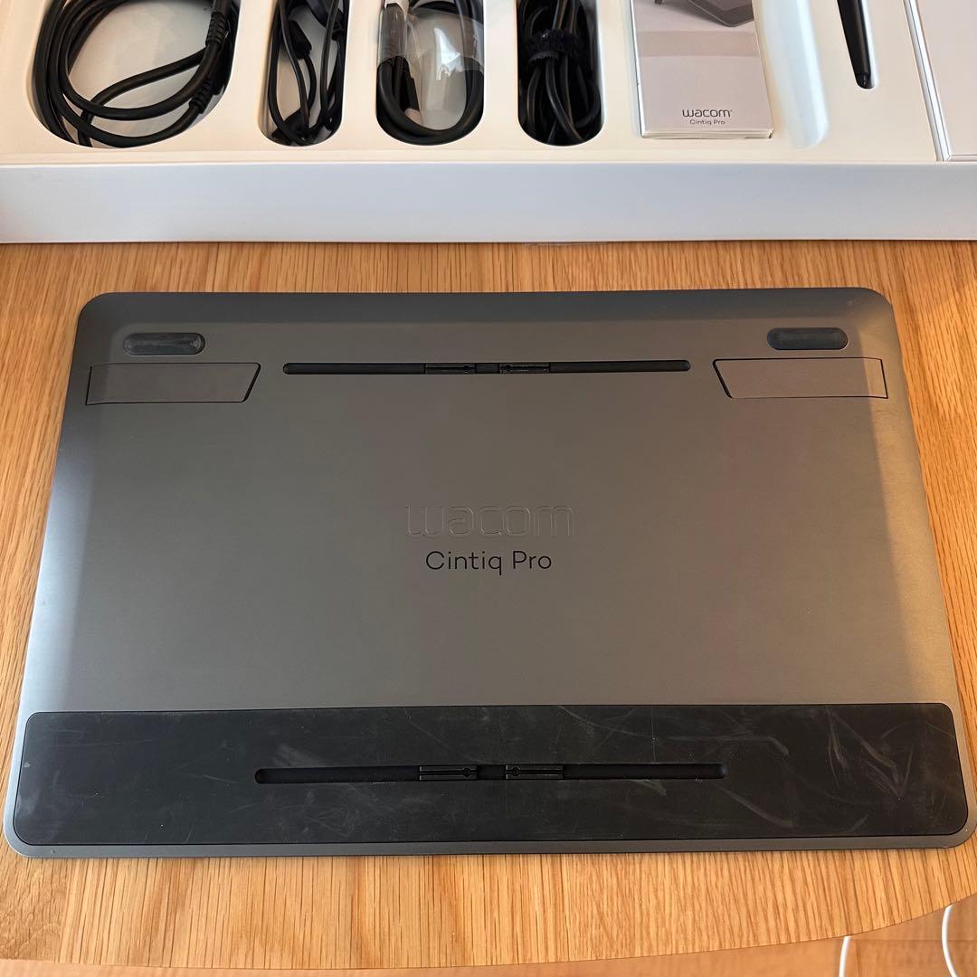 液タブ・ペンタブ Wacom Cintiq Pro 13 DTH-1320 ProPen 2