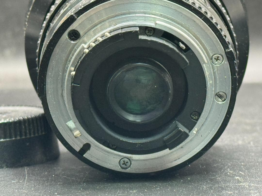 Nikon ニコン AF NIKKOR 20mm f/2.8 D