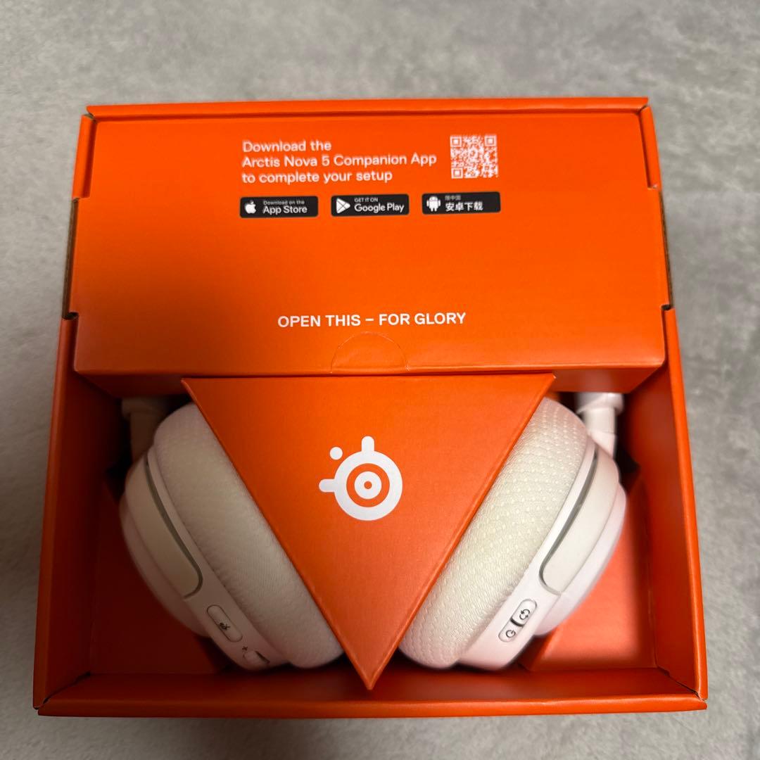 SteelSeries Arctis Nova 5 Wireless ホワイト