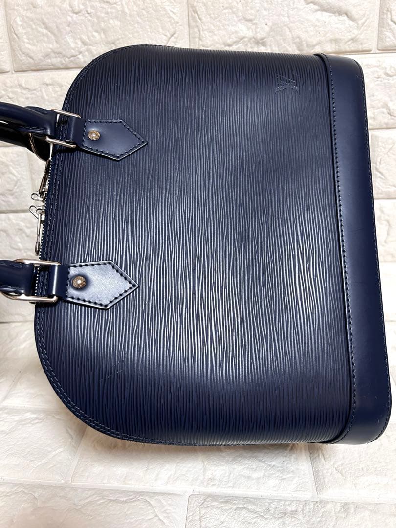 【美品】LOUIS VUITTON エピ　アルマ　ハンドバッグ　南京錠　鍵付き