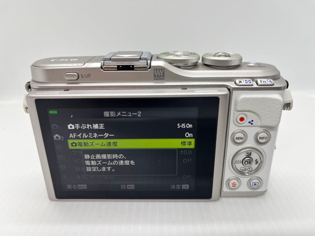 美品！OLYMPUS ミラーレス一眼　E-PL10 EZダブルズームレンズキット