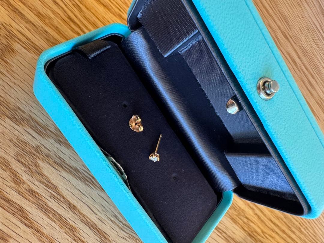 ティファニー ソリティア ダイヤモンド スタッド ピアス ローズゴールド 片耳