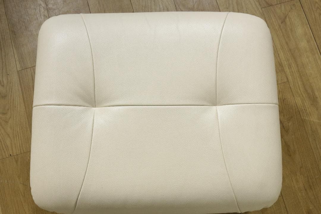 ラ*ー様 カリモク★CHITANO★オットマン★スツール★Z12126Z922★