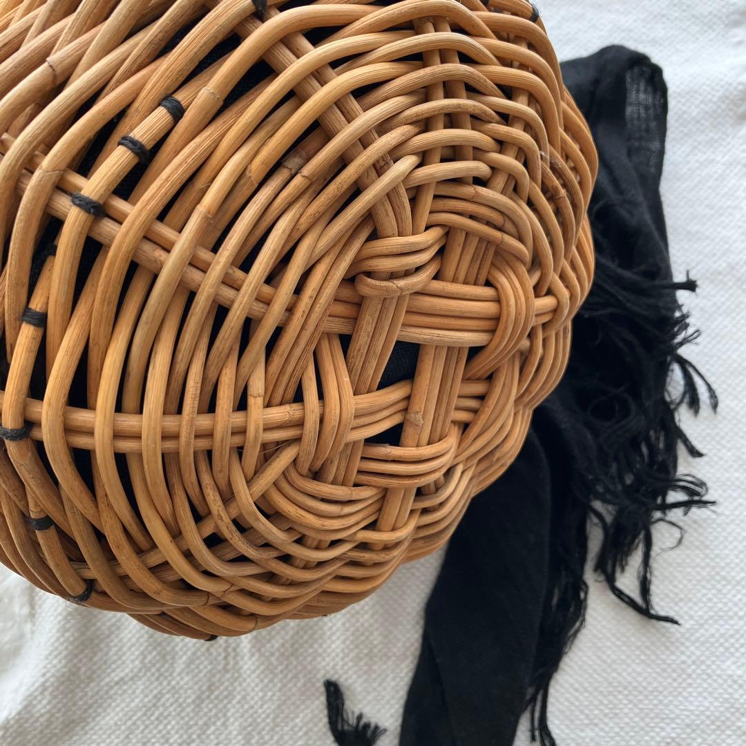 eb・a・gos エバゴス レザーカゴbag ショルダー付き