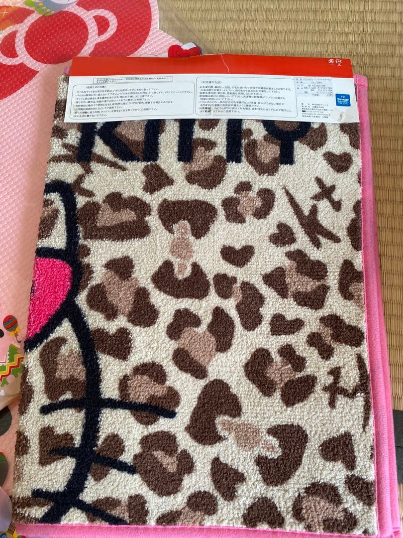 ハローキティ　レアアイテム　豹柄　バスマット　クッション　計6点