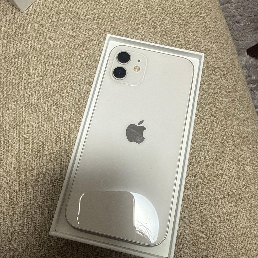 Apple iPhone 12 ホワイト