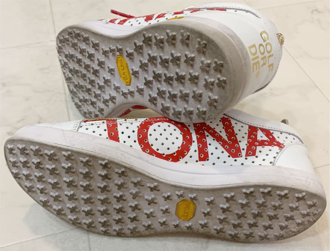 ゴルフシューズ　マークアンドロナ