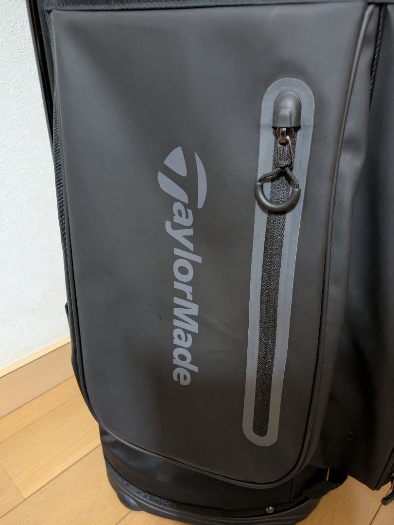 極美品　TaylorMadeゴルフバッグ スタンドキャディバッグ　テーラーメード