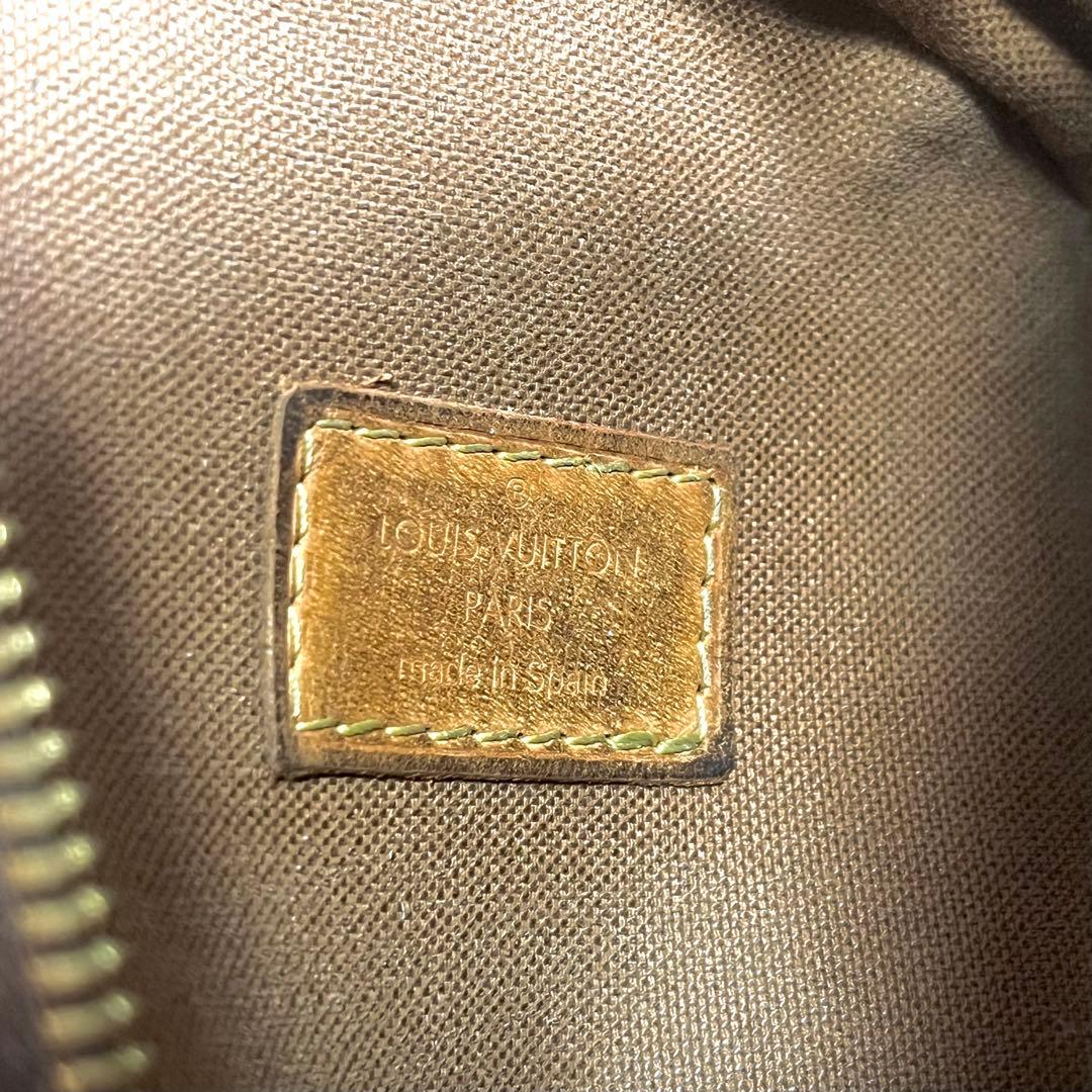 Louis Vuitton モノグラムショルダーバッグ