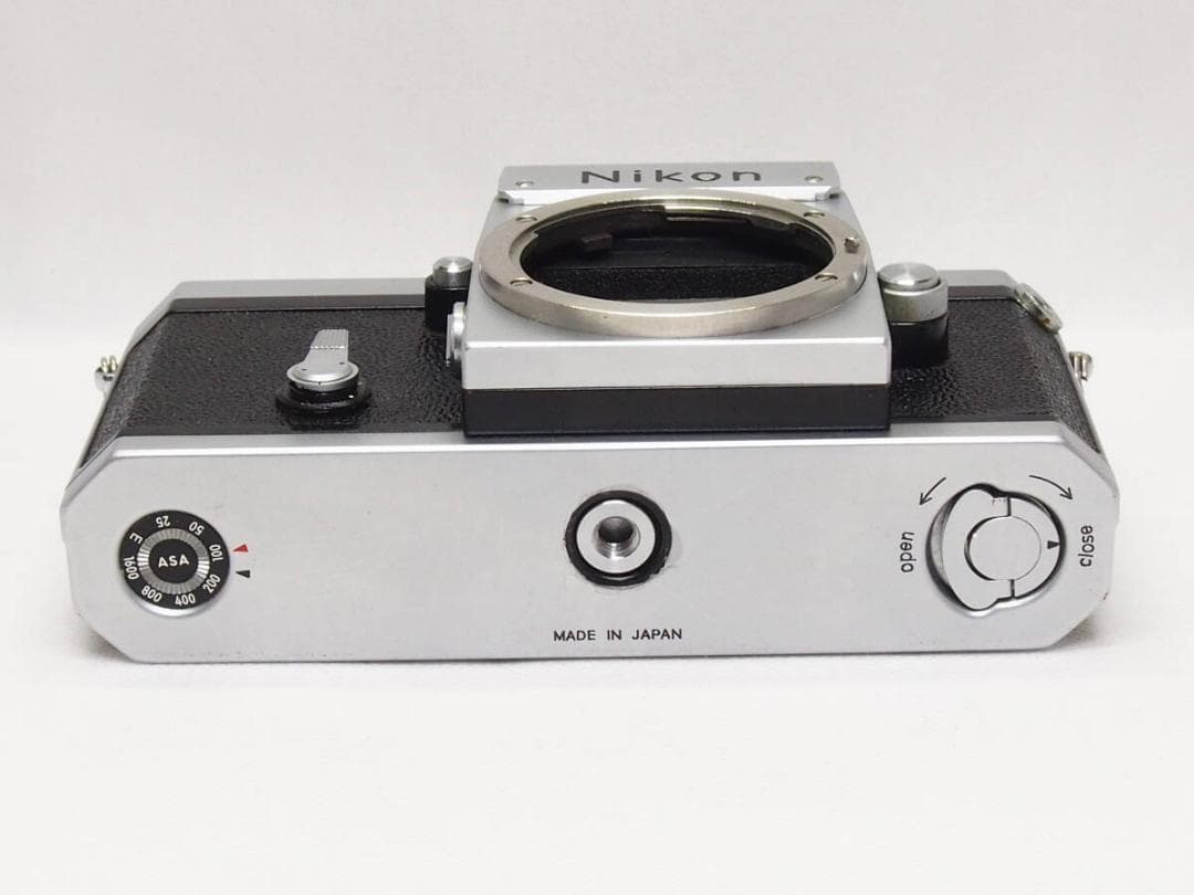 ニコン Nikon F アイレベル ボディ シルバー 《 動作良好 694万番台