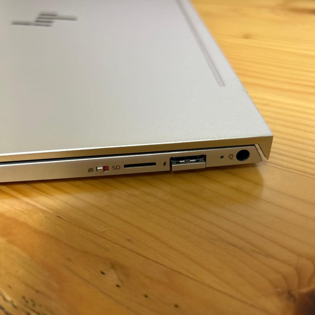 HP ENVY 13 Corei5 256GB ノートパソコン　マウス付き