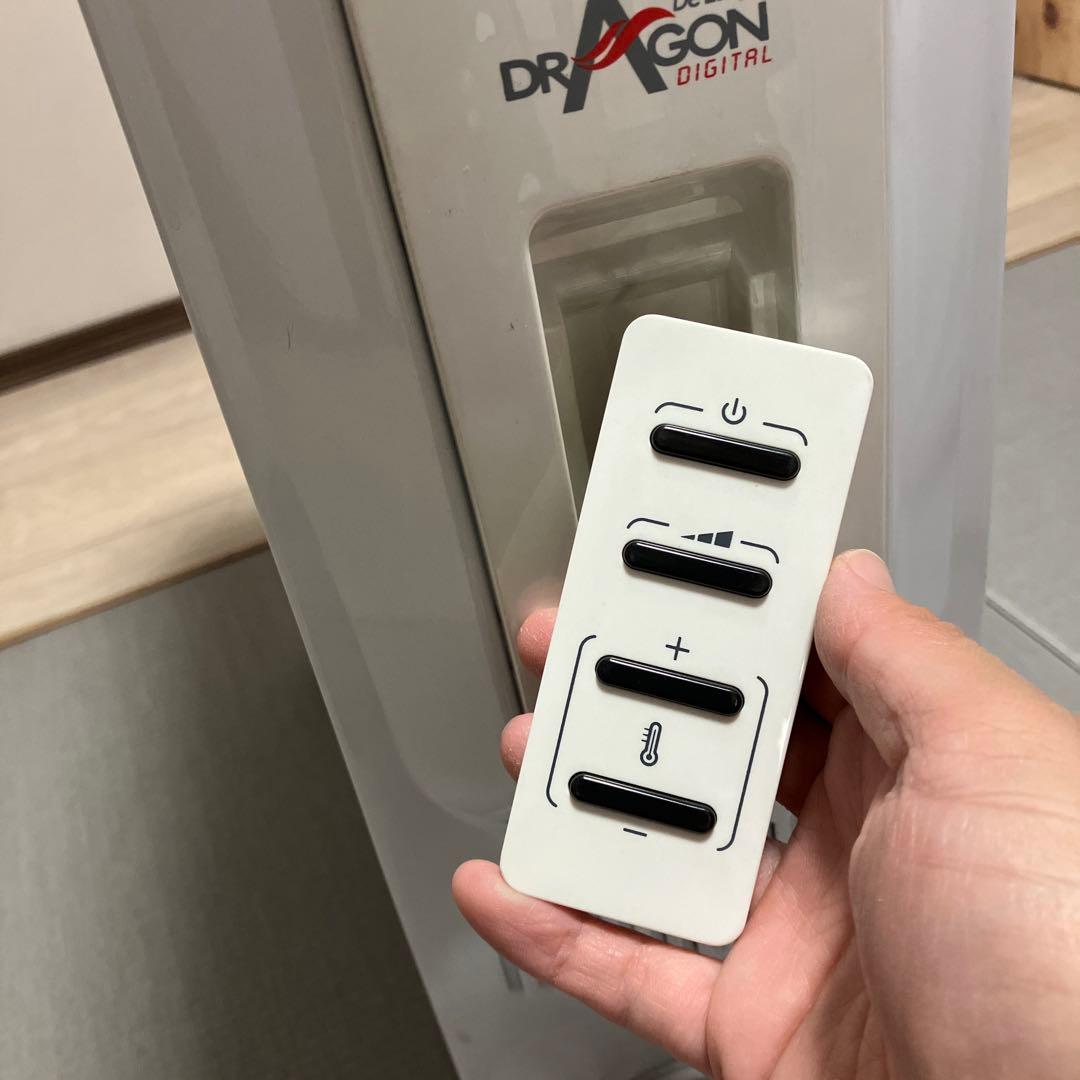 デロンギ　DeLongi  オイルヒーター　新品同様