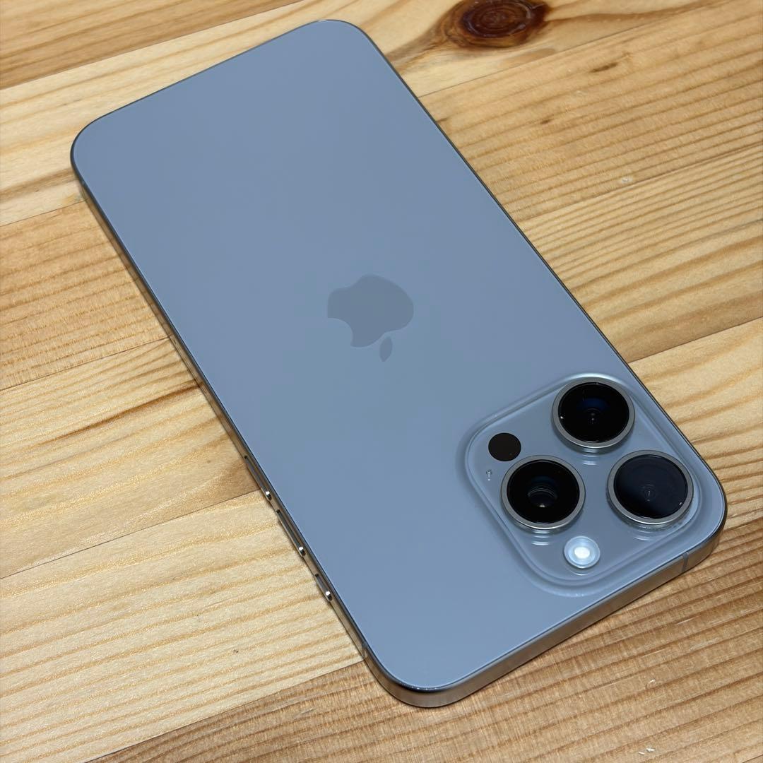 iPhone 15 Pro Max 256GB ナチュラルチタニウム　本体