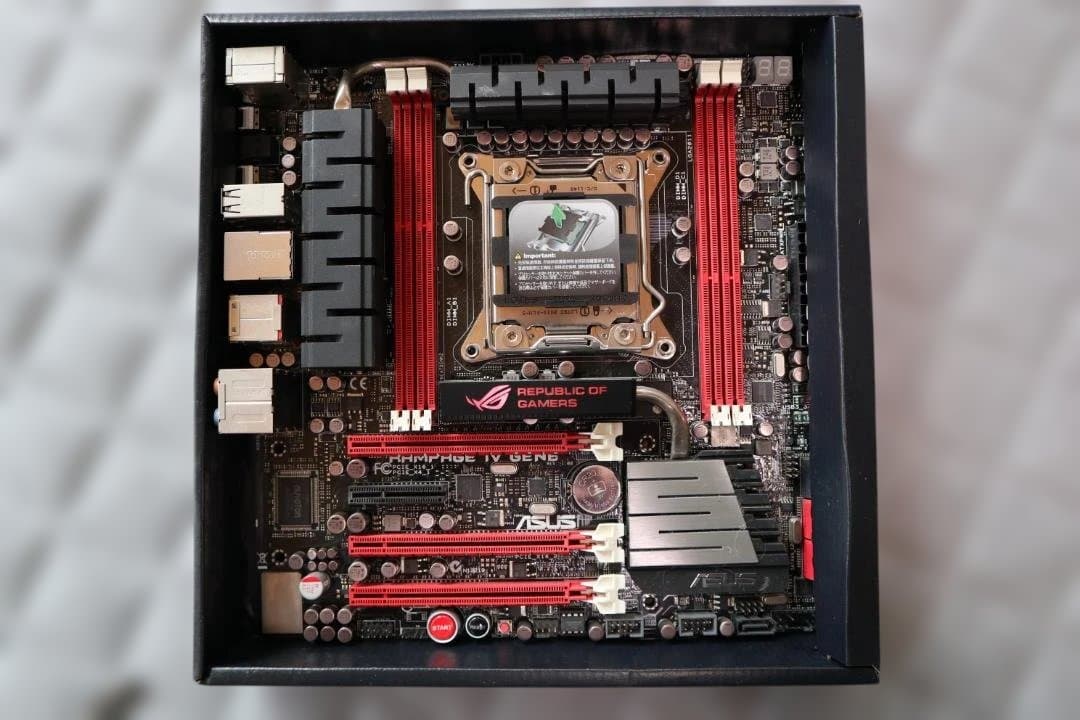 ASUS RAMPAGE IV GENE マザーボード＋CPU+メモリ＋クーラー