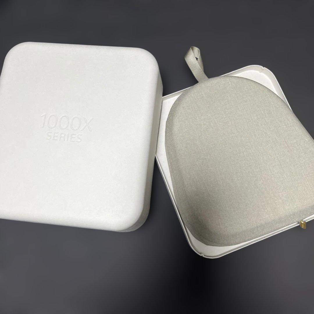 佐々木ゆう 　SONY WH-1000XM5 ヘッドホン