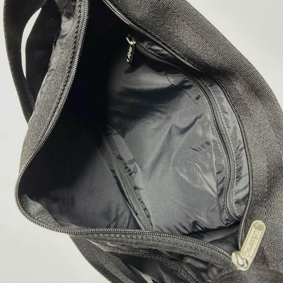 LeSportsac黒ショルダーバッグ　deluxe everyday bag