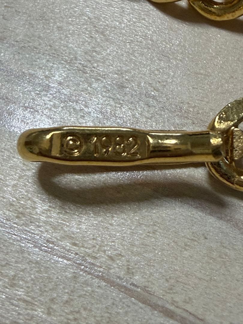 CHANEL シャネル　チェーンベルト　1982 ゴールド