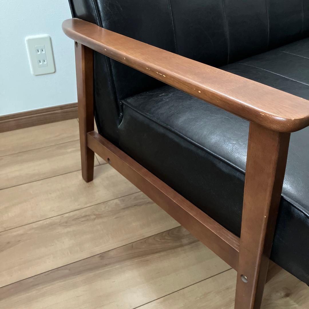 ブラックレザー2人掛けソファ